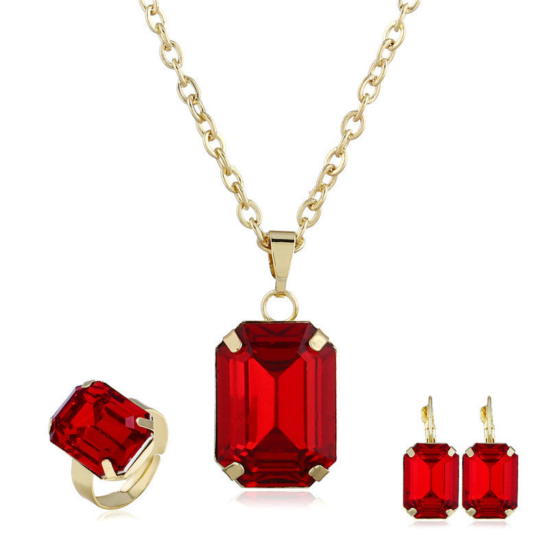 Close-up of European-inspired bridal necklace