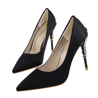 LAKESHI shoes styled with summer outfit


